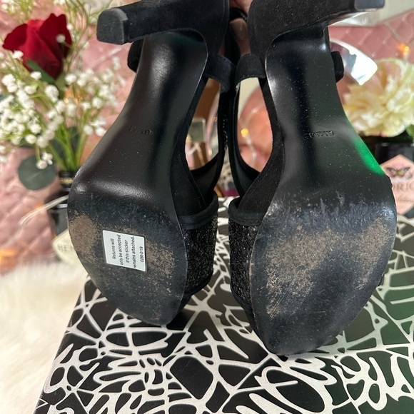Authentic DIANE VON FURSTENBERG BLACK GLITTER AND SUEDE IRINA 5” HEELS SIZE 6.5M - Picture 8 of 14
